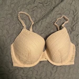 Victoria Secret Lined Perfect Coverage Bra 32DD